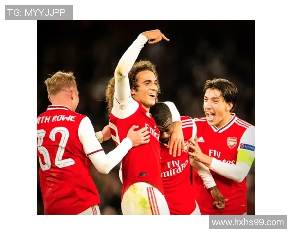 上海足球队强势领跑洲际杯积分榜以97分稳居第一 上海足球队强势领跑洲际杯积分榜以97分稳居第一