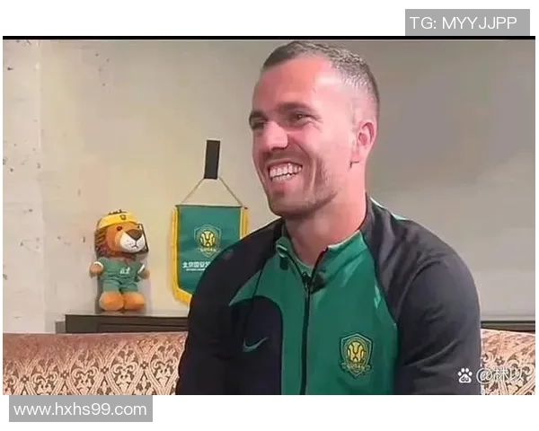 足球明星豪宅揭秘:探访他们的奢华生活与独特风格 足球明星豪宅揭秘:探访他们的奢华生活与独特风格