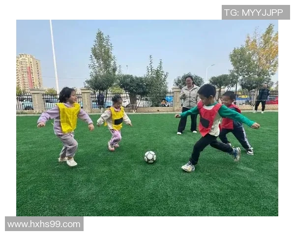 小班足球目标探索与实践提升幼儿运动能力与团队合作精神的有效策略