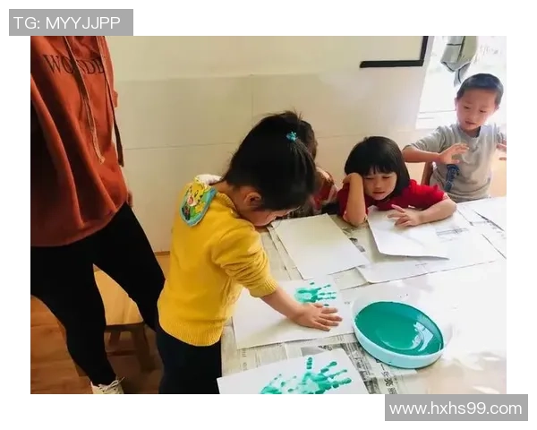 水粉画风格的足球比赛瞬间捕捉展现激情与活力的精彩瞬间 水粉画风格的足球比赛瞬间捕捉展现激情与活力的精彩瞬间